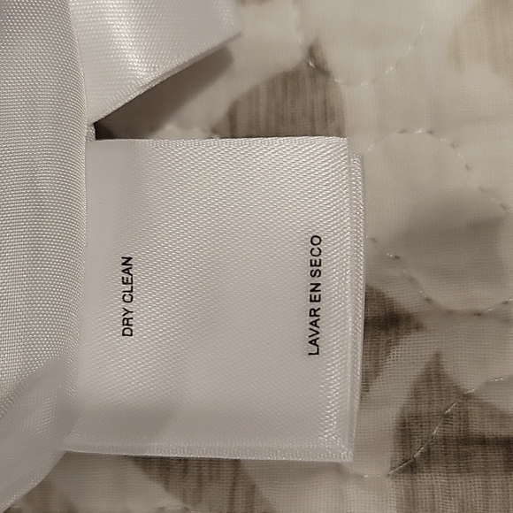 Anne Klein - Picture 5 of 5